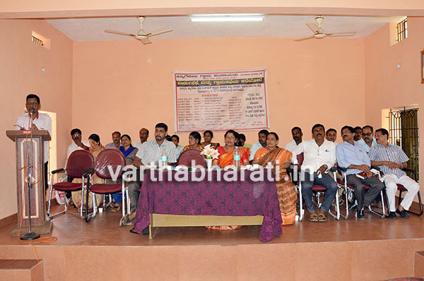 ಕಿನ್ನಿಗೋಳಿ ಟ್ರಾಫಿಕ್ ಸಮಸ್ಯೆ ಬಗೆಹರಿಸಲು ಆಗ್ರಹ